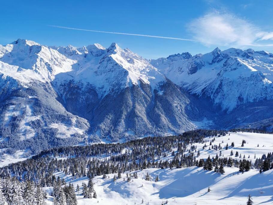 Вилла La Tour En Belledonne Theys Экстерьер фото